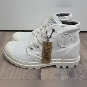 PALLADIUM Women's Star White Pampa Hi Size 8 - New In Box